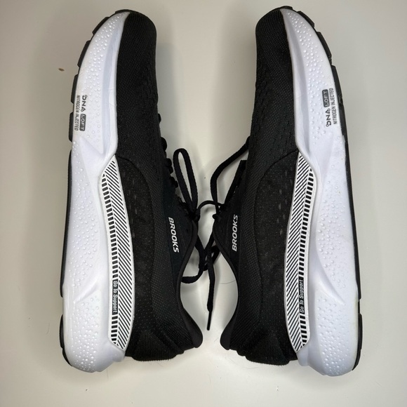 Brooks Adrenaline GTS 24 Black and White Sneakers Size 11.5 EUC main image 6